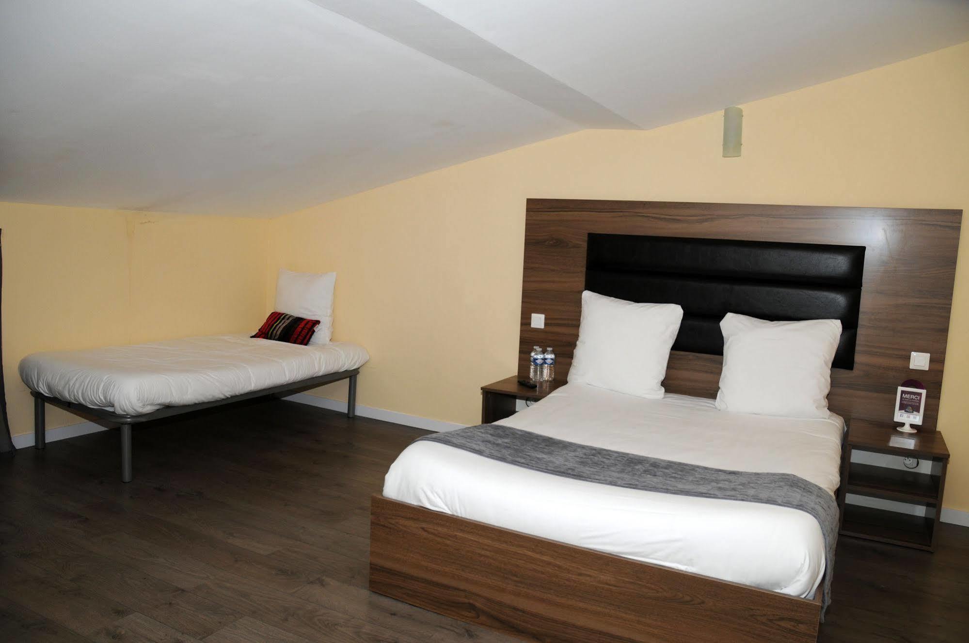 Hotel Morez Exterior photo